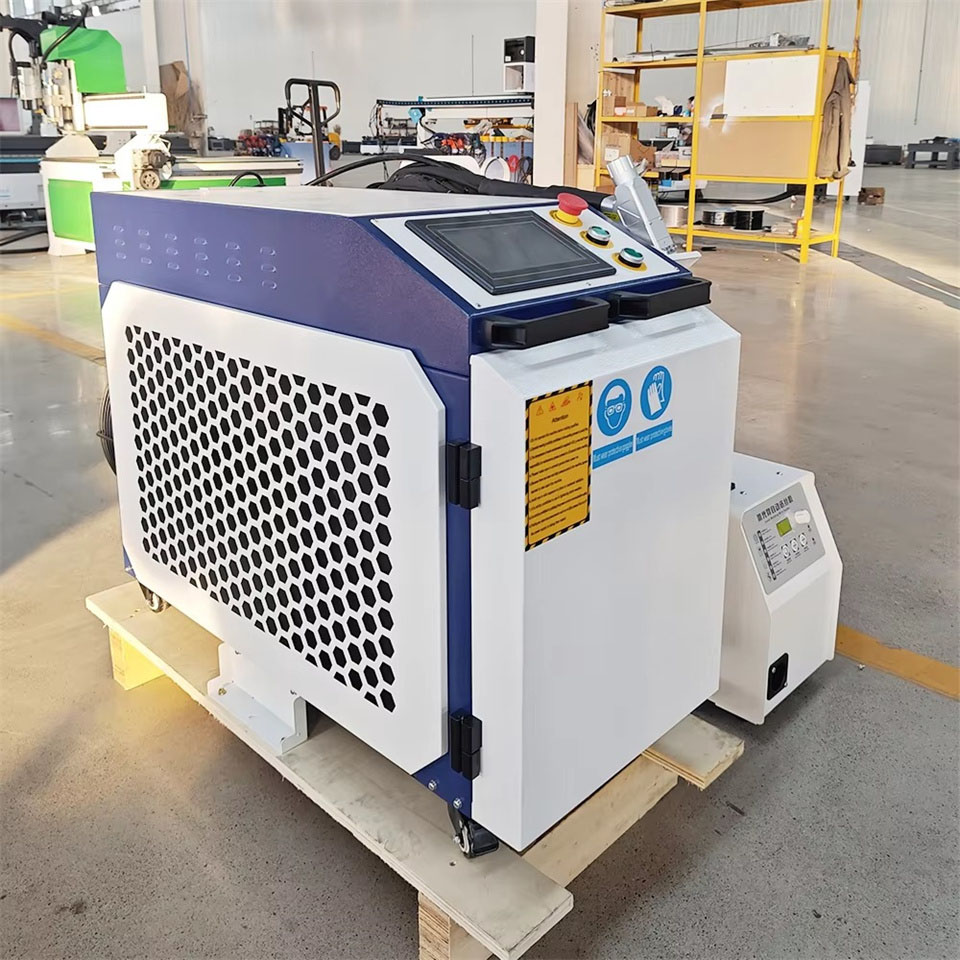 Water-cooled Laser Welding Mac - đánh giá và giá Handheld Laser Welding Machine